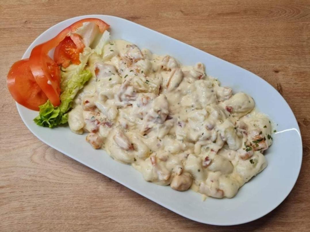 Restoran I Sobe Savic Bed & Breakfast Krnjak Exterior photo