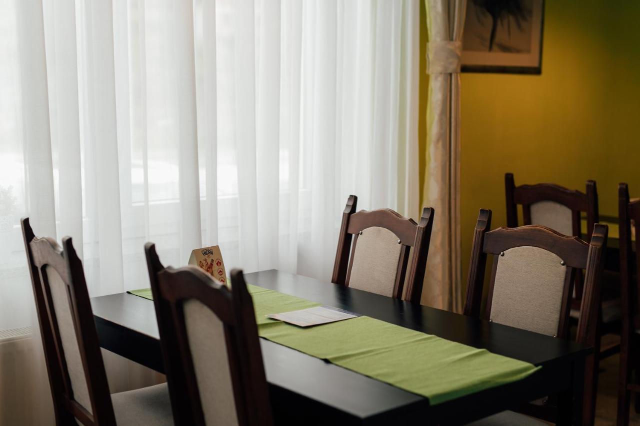 Restoran I Sobe Savic Bed & Breakfast Krnjak Exterior photo